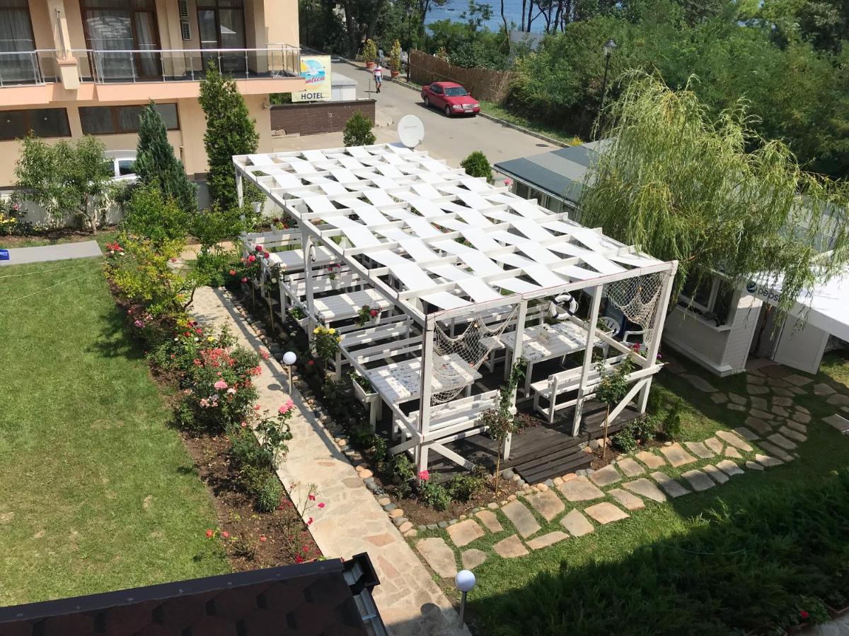 צ'רנומורץ Family Hotel Akra מראה חיצוני תמונה