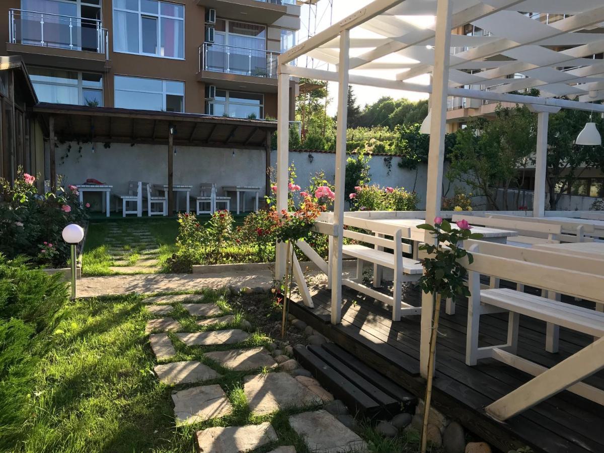 צ'רנומורץ Family Hotel Akra מראה חיצוני תמונה
