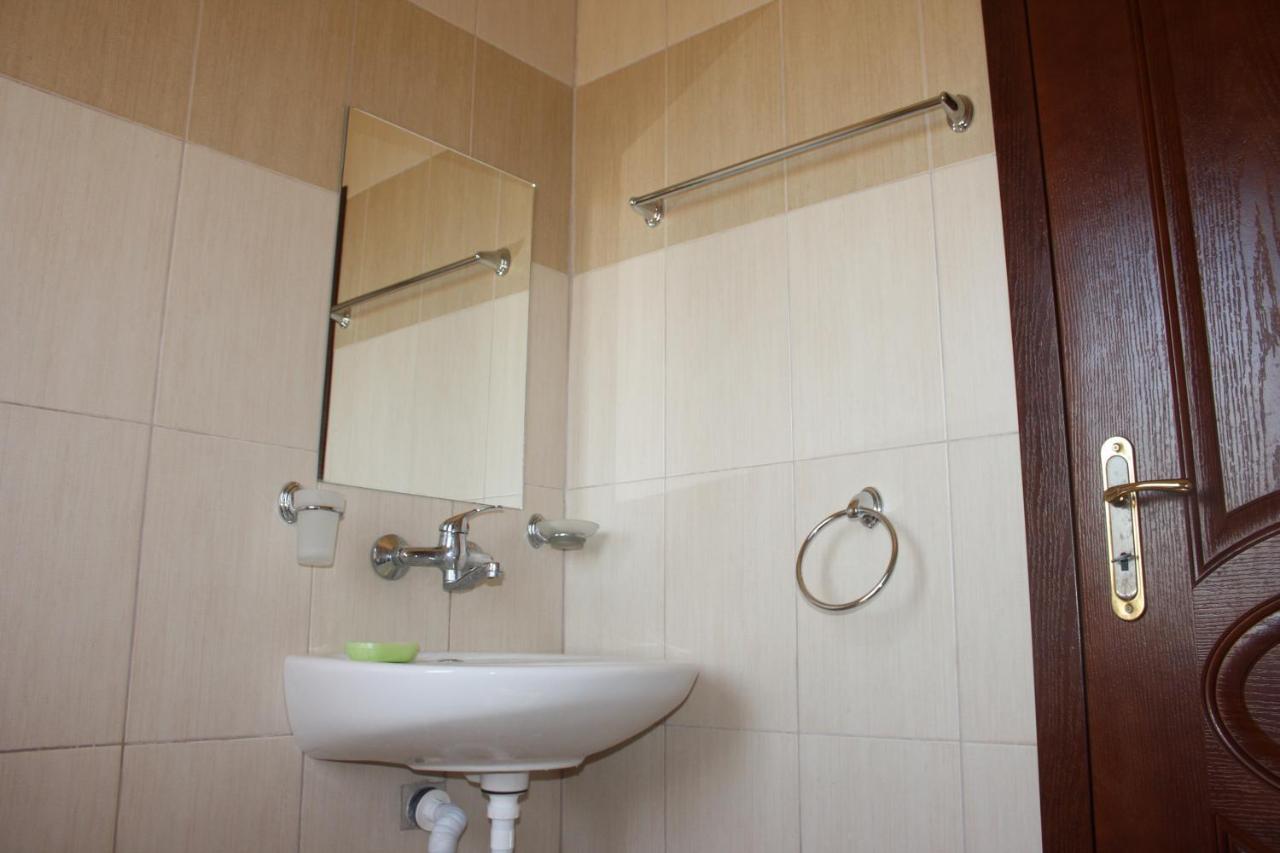 צ'רנומורץ Family Hotel Akra מראה חיצוני תמונה