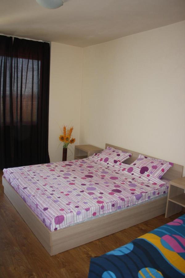 צ'רנומורץ Family Hotel Akra מראה חיצוני תמונה