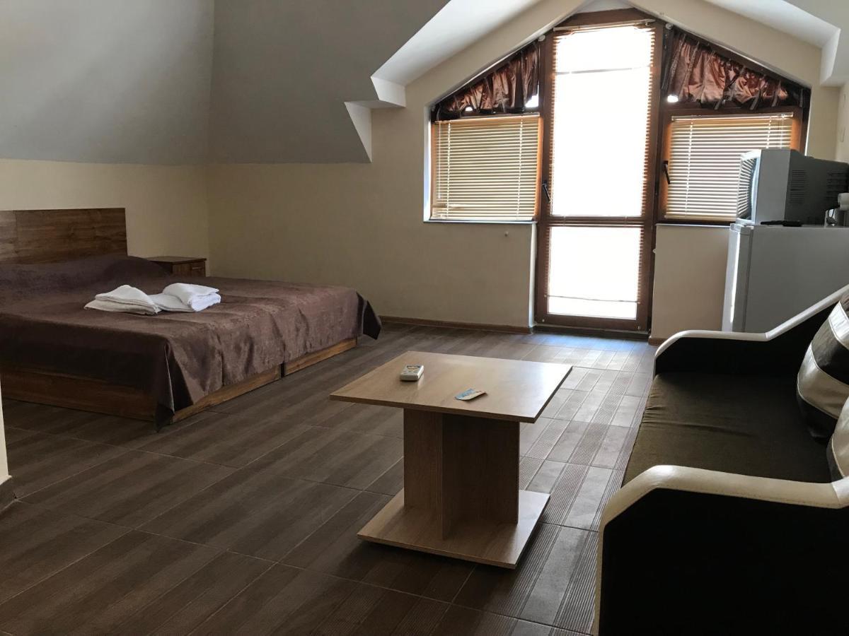 צ'רנומורץ Family Hotel Akra מראה חיצוני תמונה